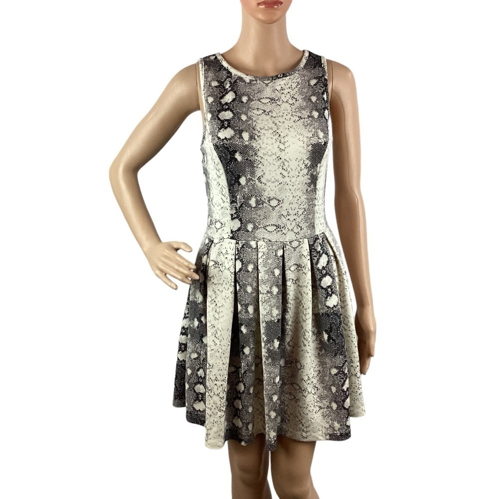 Gianni Bini Snake Print Mini Dress Size XS Black White